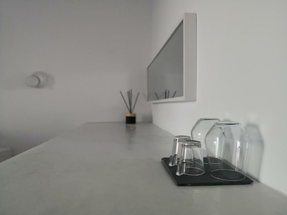 M-Vibes Mykonos Suites Kalafati Zewnętrze zdjęcie