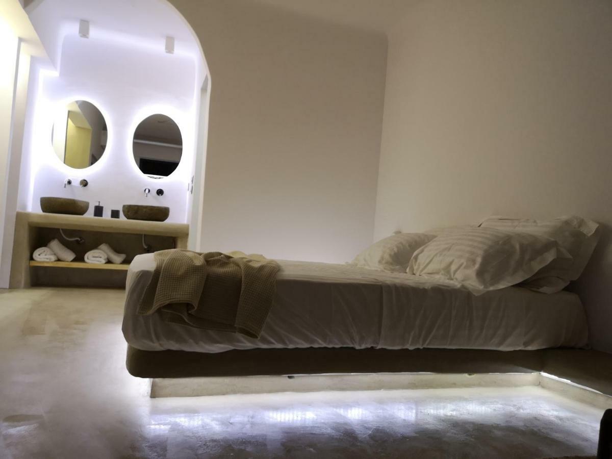 M-Vibes Mykonos Suites Kalafati Zewnętrze zdjęcie